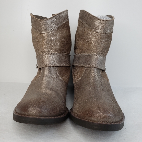 Naughty Monkey Gold Metallic Distressed Leather Pull On Moto Ankle Boots Sz 8.5. - Picture 2 of 9